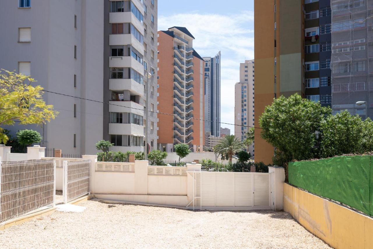 Apartamento Alma Con Terreno Privado Y Parking Compartido - A 800M De Playa Poniente Benidorm Dış mekan fotoğraf